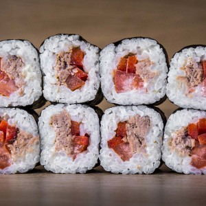 Maguro Yasai Maki